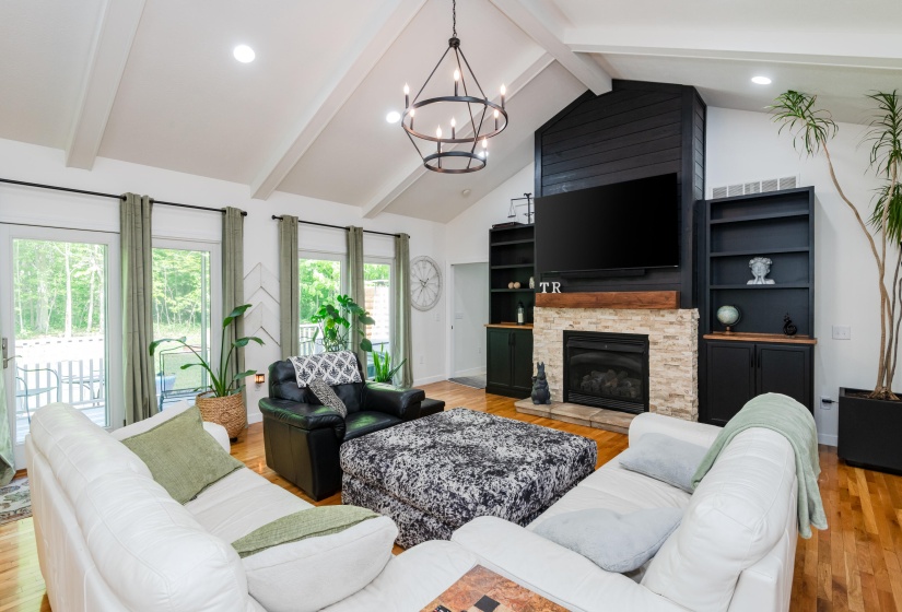 4559 Baker Rd 18