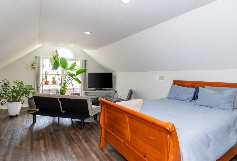 4559 Baker Rd 43