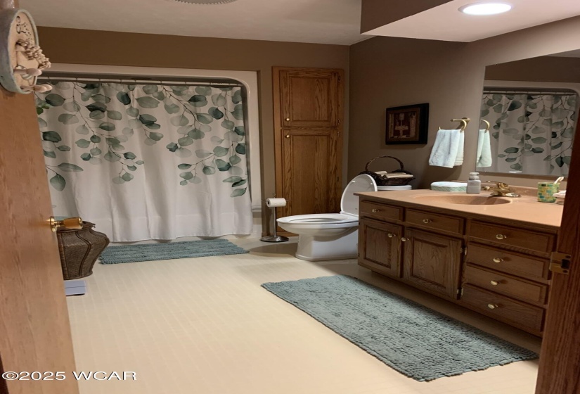 1300 Woodworth Dr Drive, Findlay, Ohio, 3 Bedrooms Bedrooms, ,2 BathroomsBathrooms,Residential,For Sale,Woodworth Dr,307114
