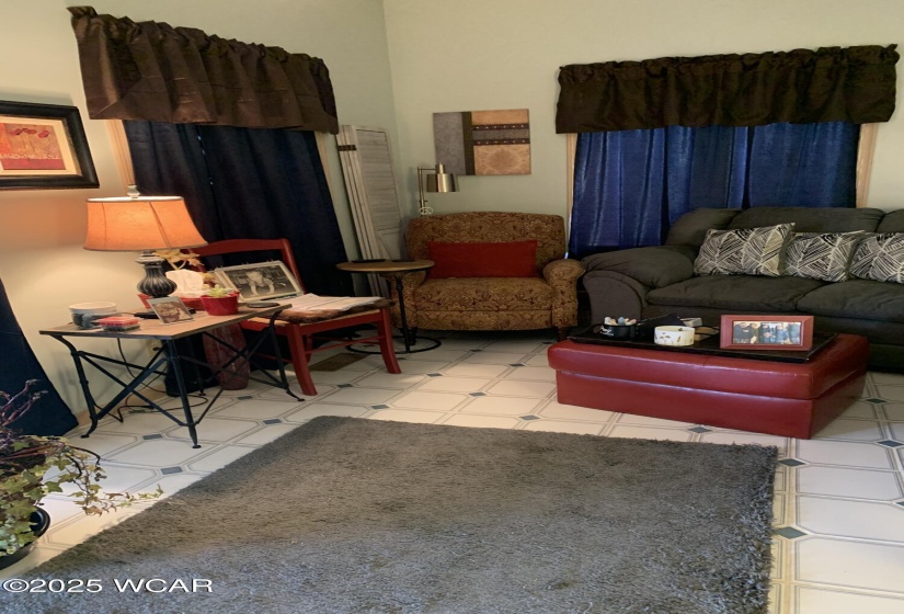 1300 Woodworth Dr Drive, Findlay, Ohio, 3 Bedrooms Bedrooms, ,2 BathroomsBathrooms,Residential,For Sale,Woodworth Dr,307114
