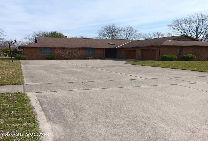 1300 Woodworth Dr Drive, Findlay, Ohio, 3 Bedrooms Bedrooms, ,2 BathroomsBathrooms,Residential,For Sale,Woodworth Dr,307114