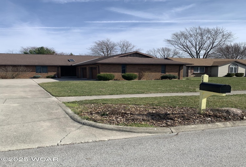 1300 Woodworth Dr Drive, Findlay, Ohio, 3 Bedrooms Bedrooms, ,2 BathroomsBathrooms,Residential,For Sale,Woodworth Dr,307114
