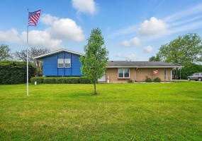 2206 State Route 56, London, Ohio 43140, 3 Bedrooms Bedrooms, ,2 BathroomsBathrooms,Residential,For Sale,State Route 56,1038782