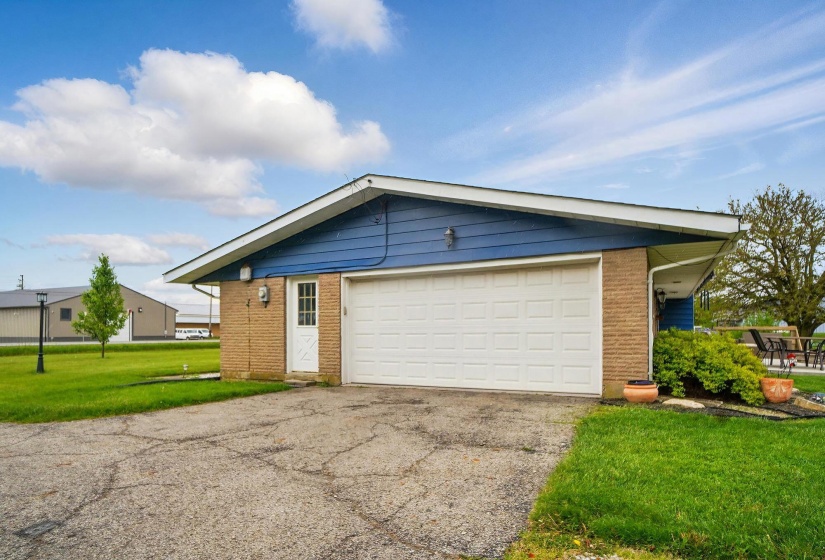 Garage - 4