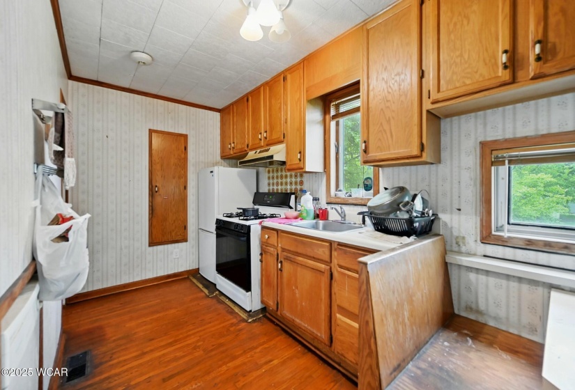 142 Gleason Avenue, Van Wert, Ohio, 3 Bedrooms Bedrooms, ,2 BathroomsBathrooms,Residential,For Sale,Gleason,307116