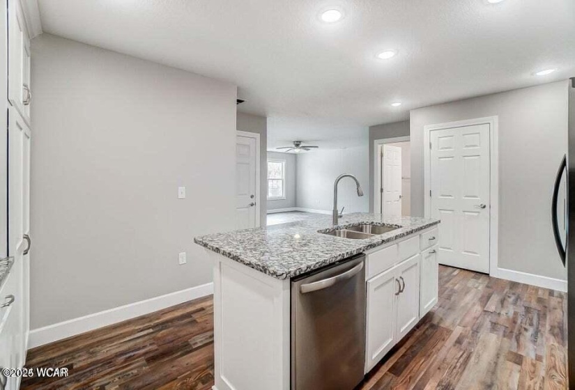 4339 Alix Drive, Lima, Ohio, 2 Bedrooms Bedrooms, ,2 BathroomsBathrooms,Residential Lease,For Rent,Alix,307120
