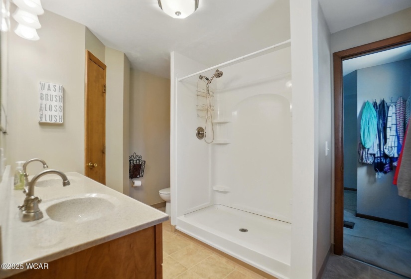 2432 Kunneke Avenue, Lima, Ohio, 3 Bedrooms Bedrooms, ,2 BathroomsBathrooms,Residential,For Sale,Kunneke,306815