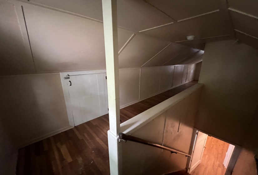 Upstairs Foyer