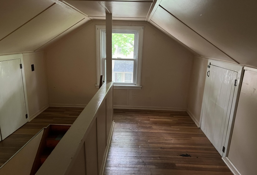 Upstairs Foyer