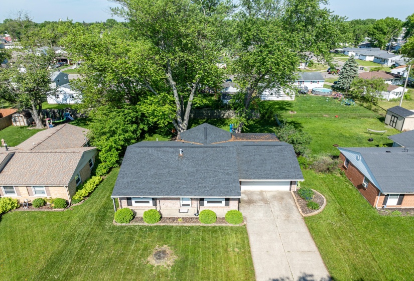 730 Maplecrest AIR 9