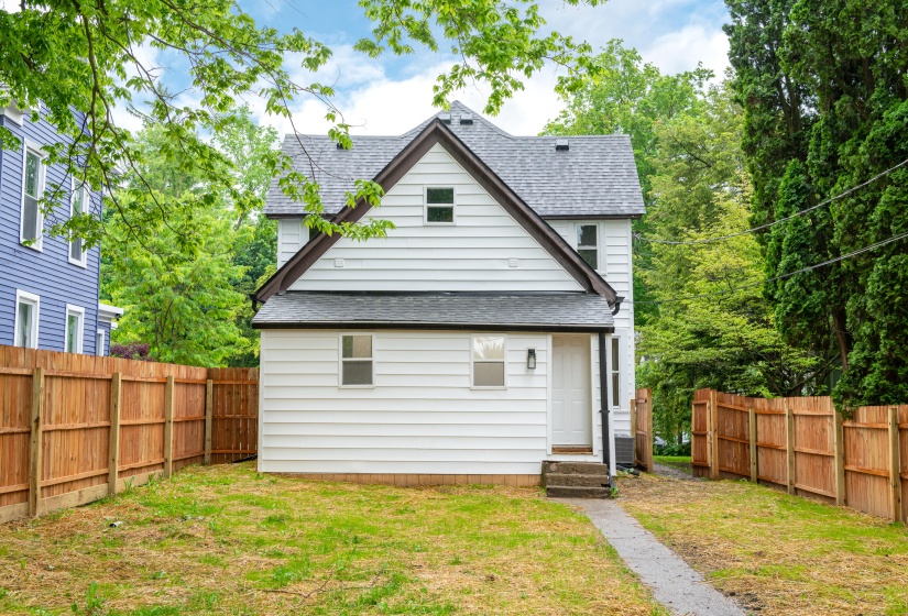 340 E Court 44