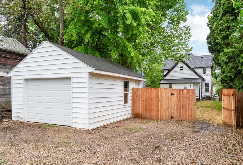 340 E Court 45