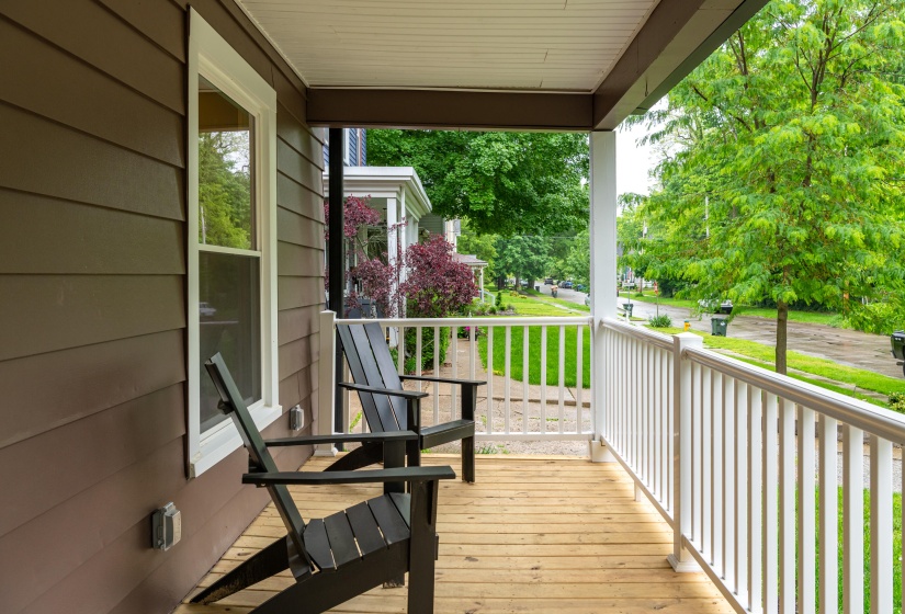 340 E Court 4