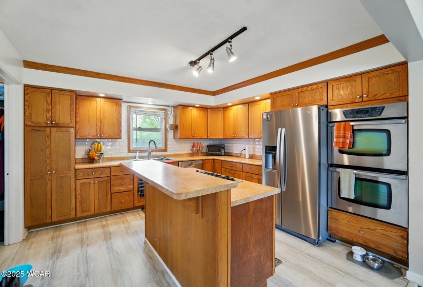 616 Dix Street, Paulding, Ohio, 3 Bedrooms Bedrooms, ,2 BathroomsBathrooms,Residential,For Sale,Dix,307127