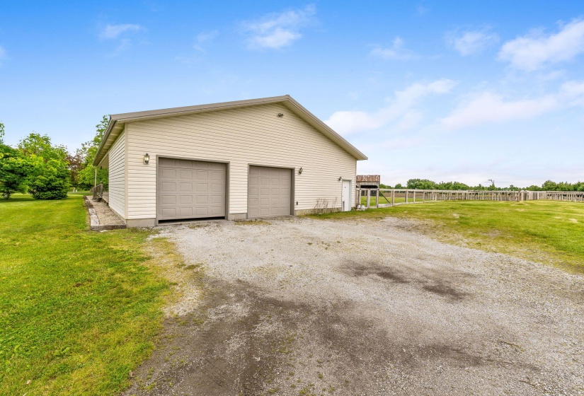 20031 county rd 200 (Exterior)-9