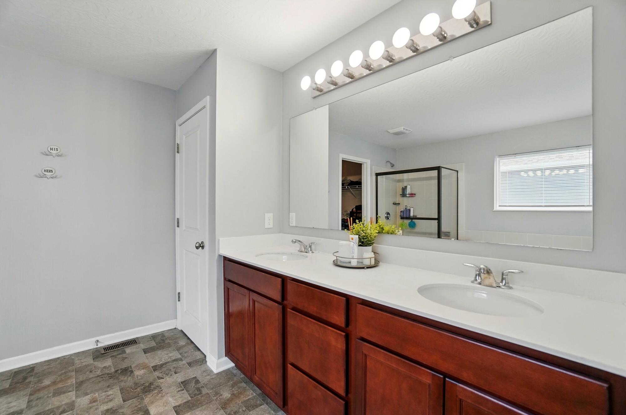 1087 Ayrshire Drive, Columbus, Ohio 43207