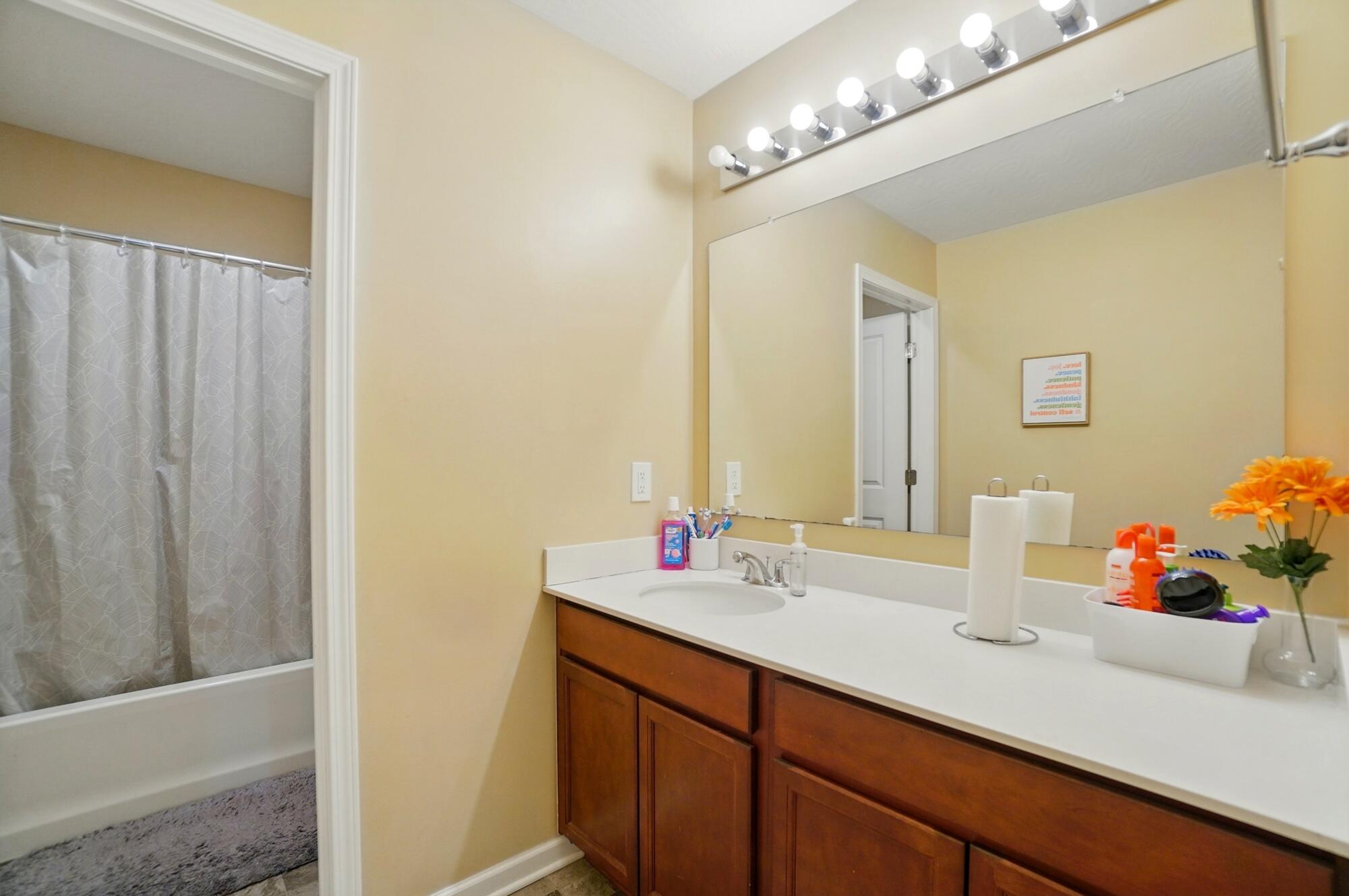 1087 Ayrshire Drive, Columbus, Ohio 43207
