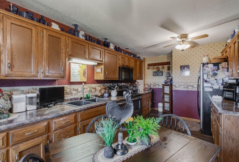15-web-or-mls-2025 05 20 - 3445RockfordW