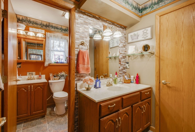 20-web-or-mls-2025 05 20 - 3445RockfordW