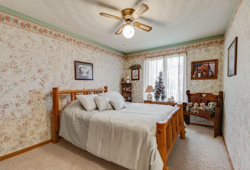 28-web-or-mls-2025 05 20 - 3445RockfordW