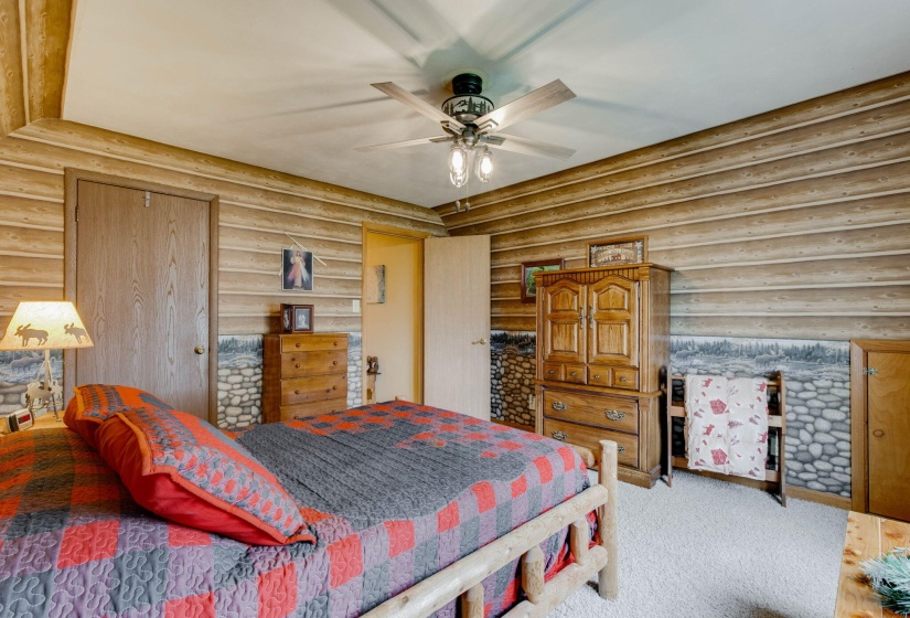 32-web-or-mls-2025 05 20 - 3445RockfordW