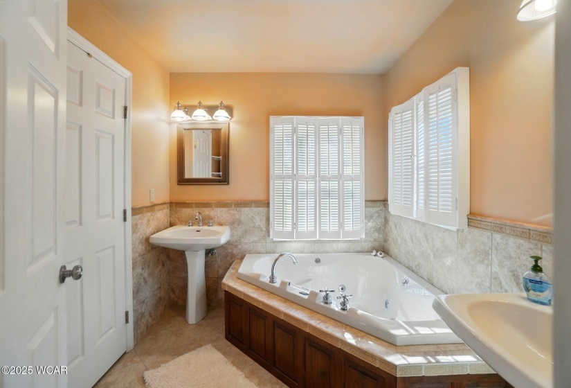 2720 Kimberly Drive, Lima, Ohio, 3 Bedrooms Bedrooms, ,3 BathroomsBathrooms,Residential,For Sale,Kimberly,306797