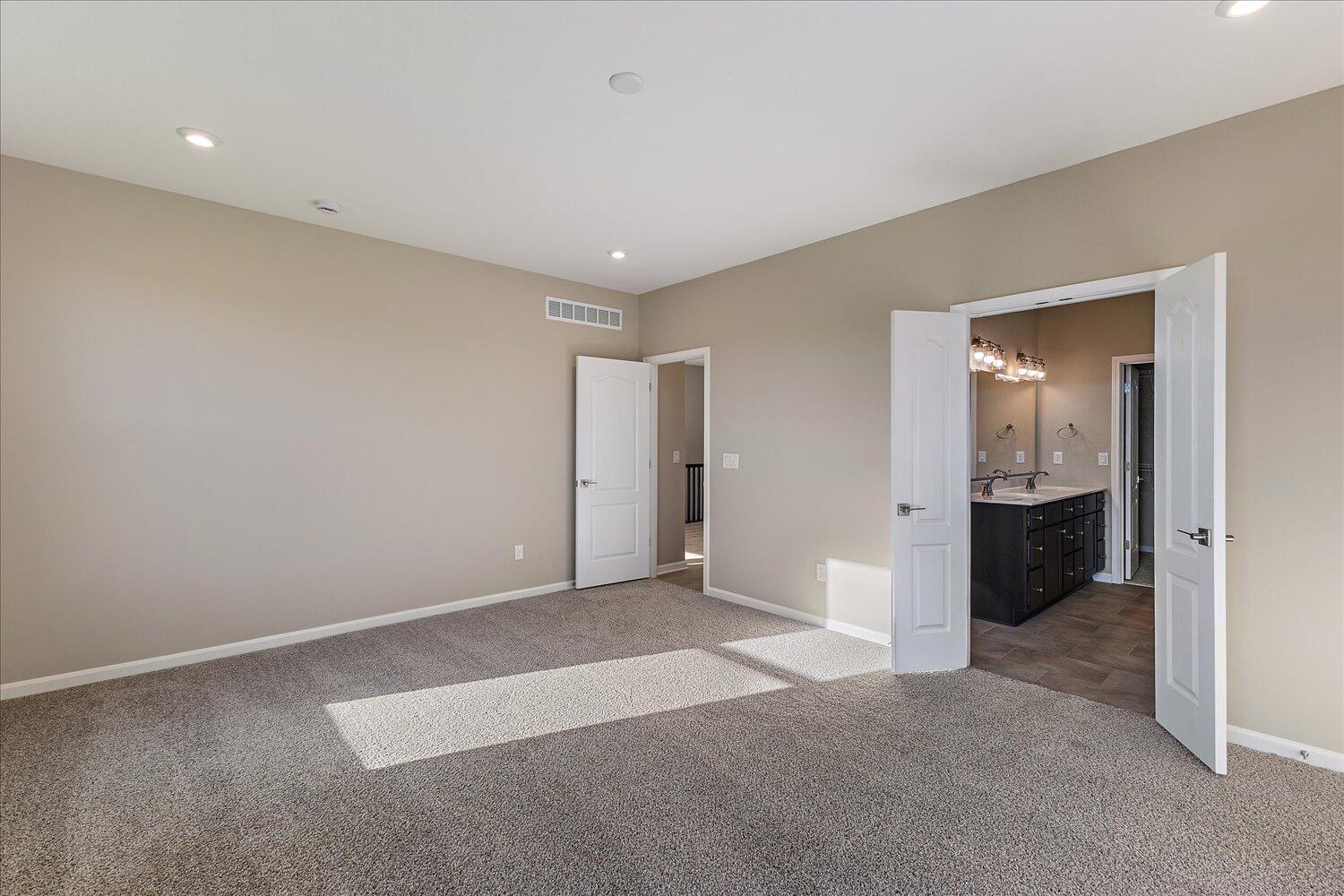 410 Landon Lane, Springfield, Ohio 45505