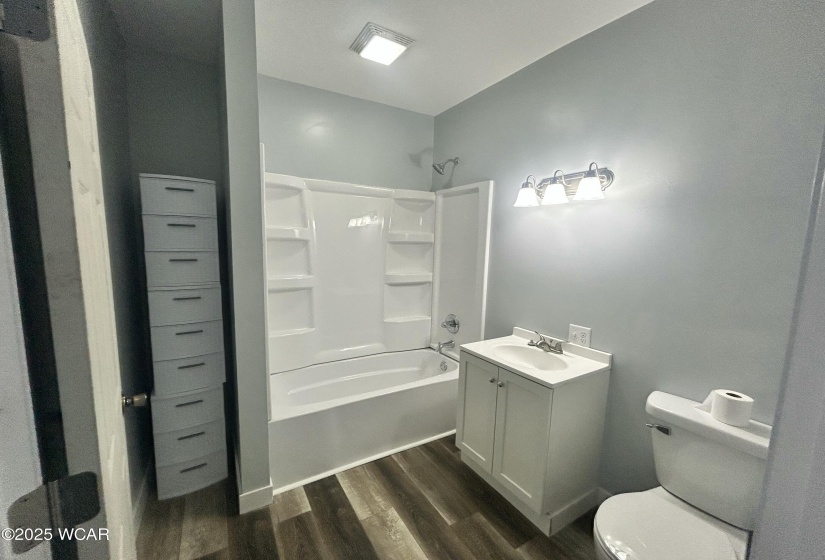 318 E. Vine. Street, Lima, Ohio, 2 Bedrooms Bedrooms, ,1 BathroomBathrooms,Residential,For Sale,E. Vine.,307147