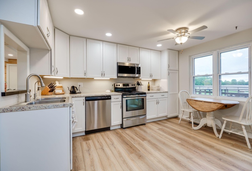 13-web-or-mls-3300-old-clifton-rd