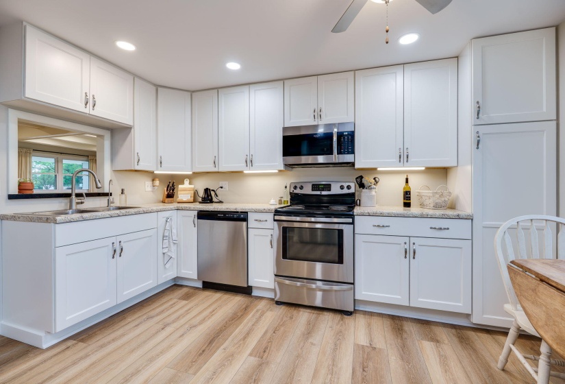 14-web-or-mls-3300-old-clifton-rd