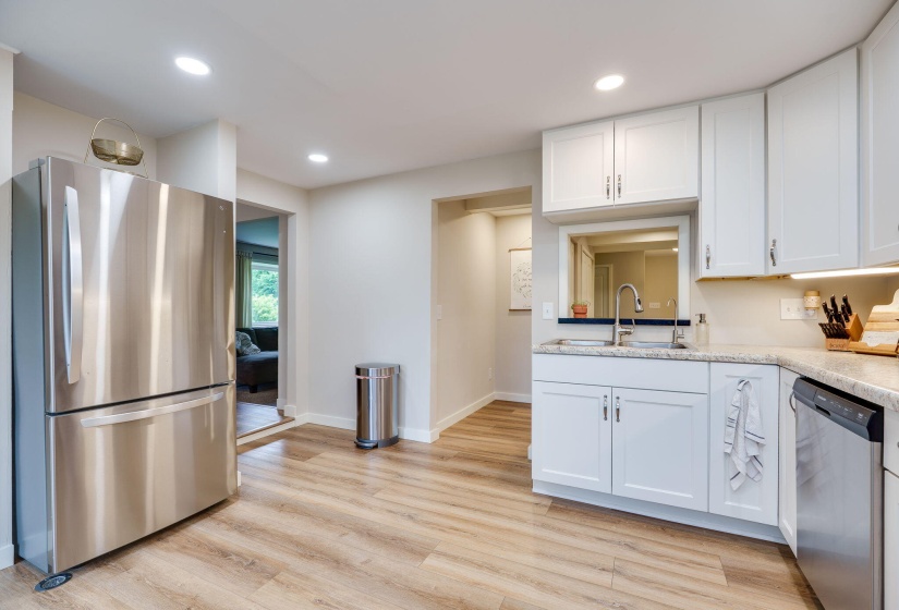 19-web-or-mls-3300-old-clifton-rd