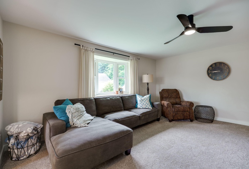 25-web-or-mls-3300-old-clifton-rd