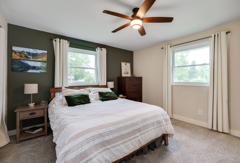 28-web-or-mls-3300-old-clifton-rd