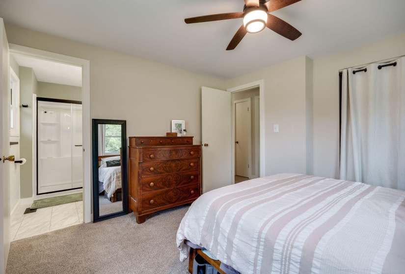 30-web-or-mls-3300-old-clifton-rd