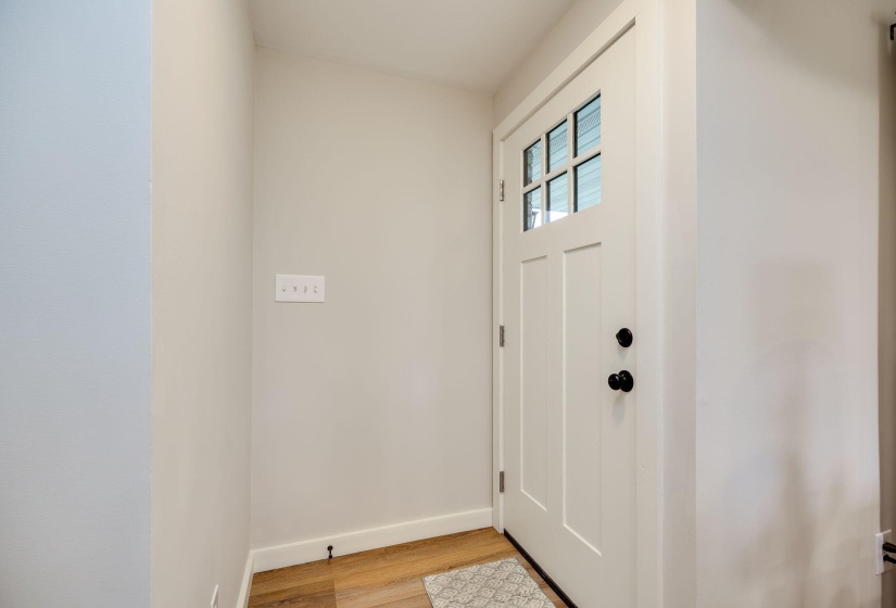 4-web-or-mls-3300-old-clifton-rd