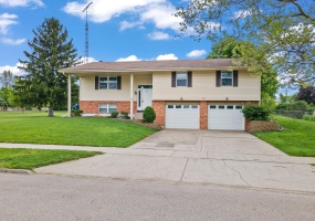 817 Dartmouth Road, Troy, Ohio 45373, 4 Bedrooms Bedrooms, ,2 BathroomsBathrooms,Residential,For Sale,Dartmouth,1038861
