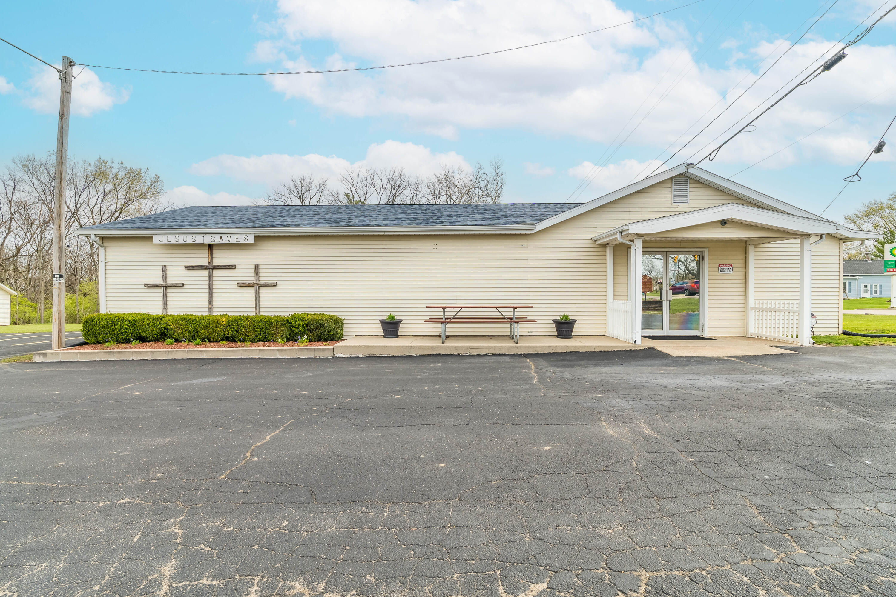 7045 US 40, New Carlisle, Ohio 45344