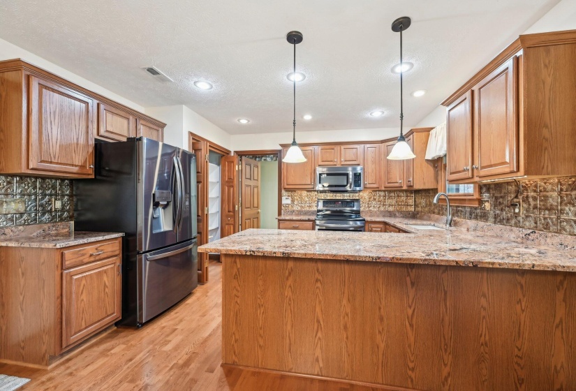 10-web-or-mls-Willow Lakes Dr-2805-010