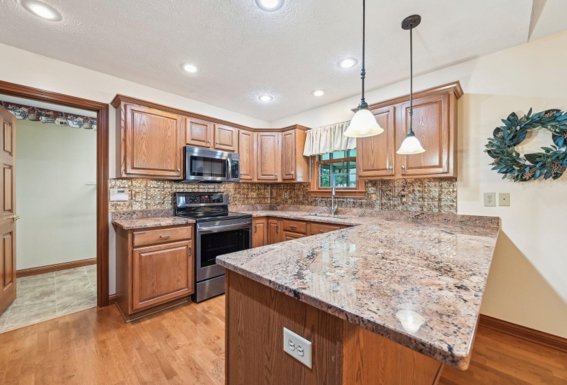 11-web-or-mls-Willow Lakes Dr-2805-011