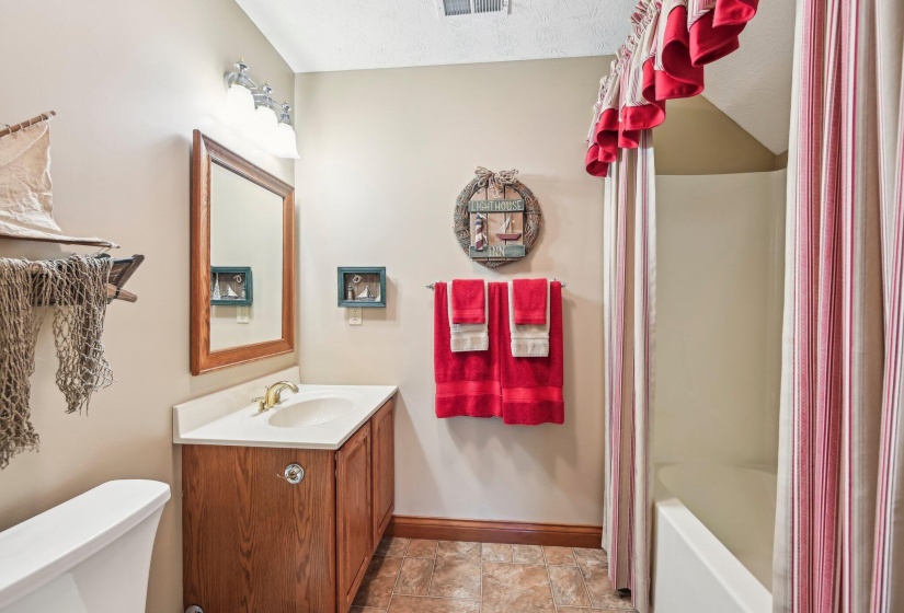 17-web-or-mls-Willow Lakes Dr-2805-017