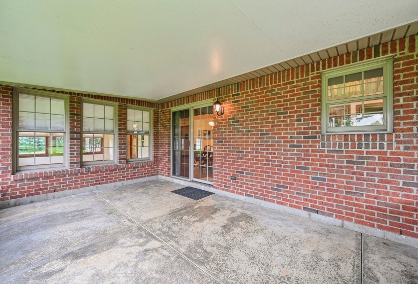 33-web-or-mls-Willow Lakes Dr-2805-033
