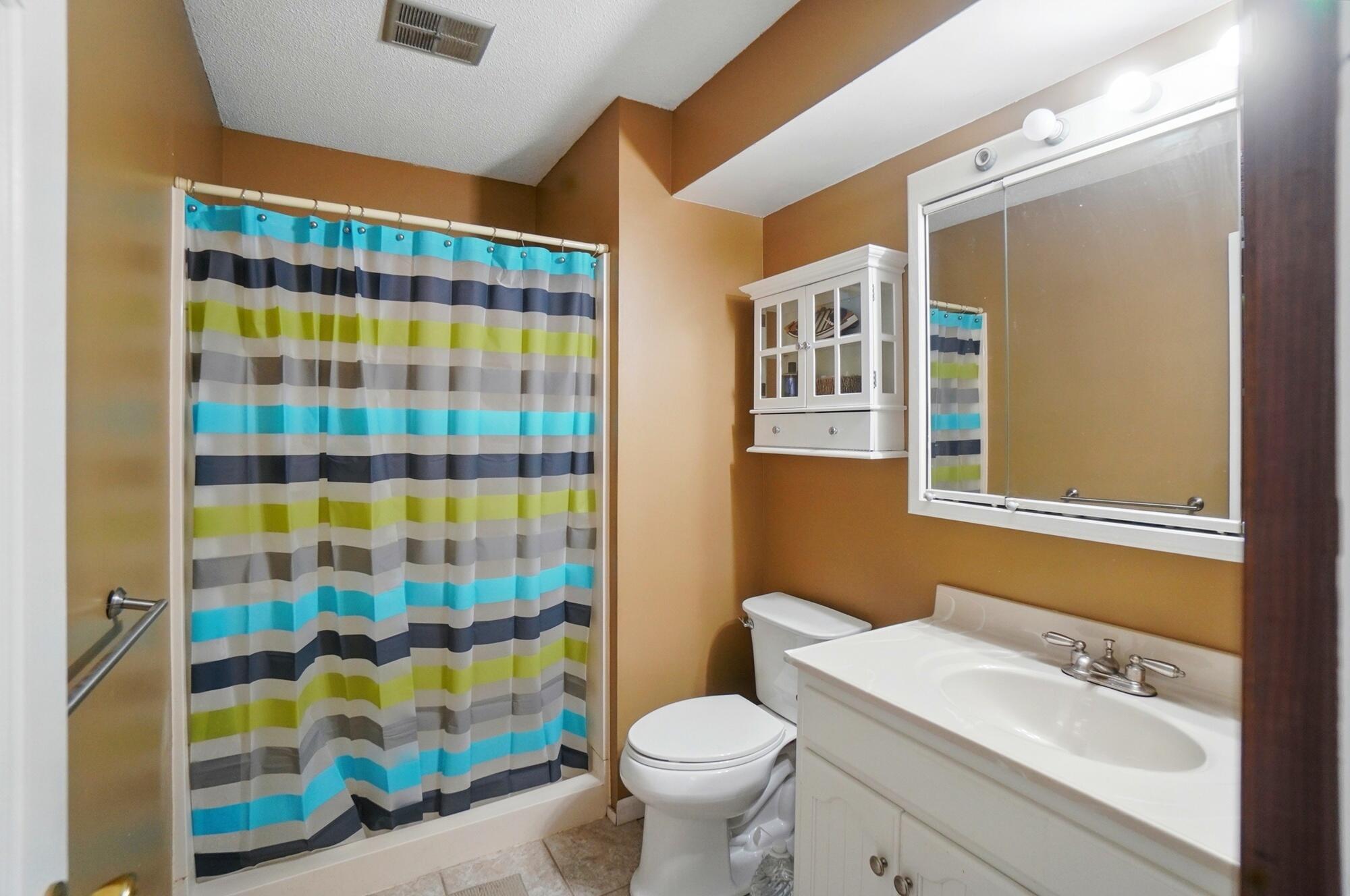 2357 London Drive, Lima, Ohio 45805
