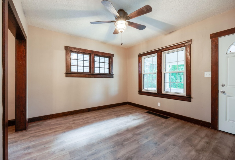 9-web-or-mls-1704-highland-ave