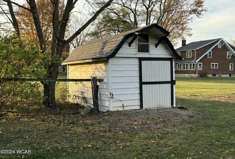 Storage shed 8 X 12