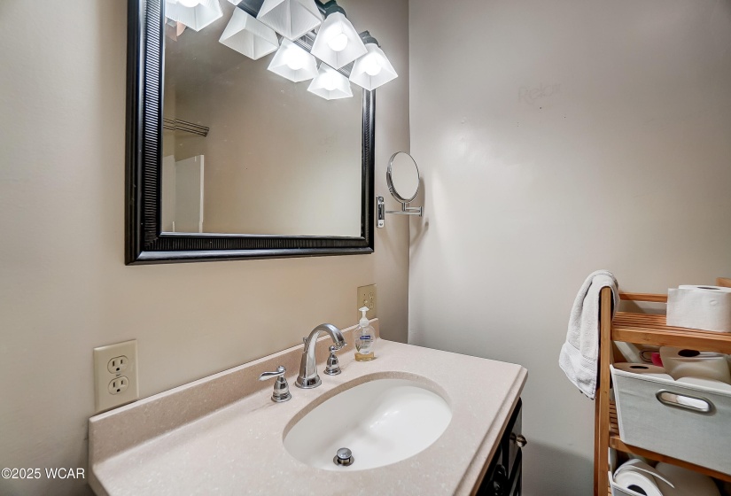 Owners suit bathroom