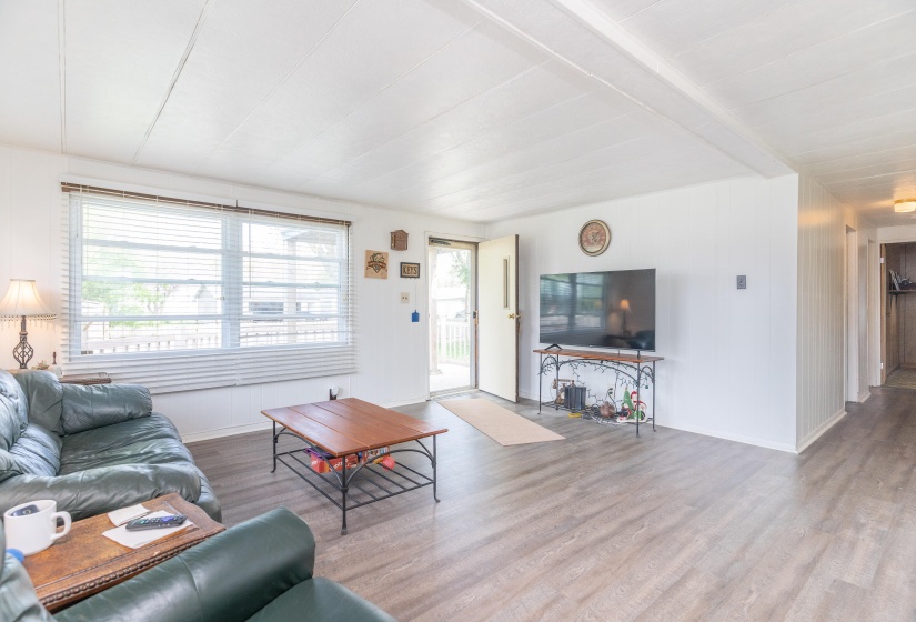 11043 Walnut, Lakeview-8