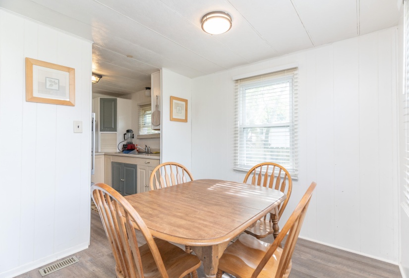 11043 Walnut, Lakeview-9