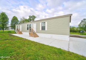 714 Briggs Avenue, Spencerville, Ohio, 3 Bedrooms Bedrooms, ,2 BathroomsBathrooms,Residential,For Sale,Briggs,307174