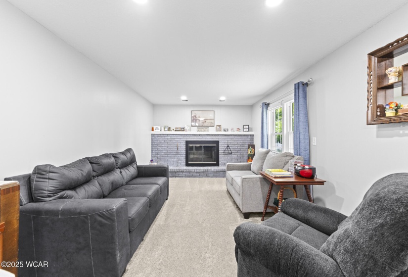 120 Barnsbury Drive, Lima, Ohio, 5 Bedrooms Bedrooms, ,2 BathroomsBathrooms,Residential,For Sale,Barnsbury,307175