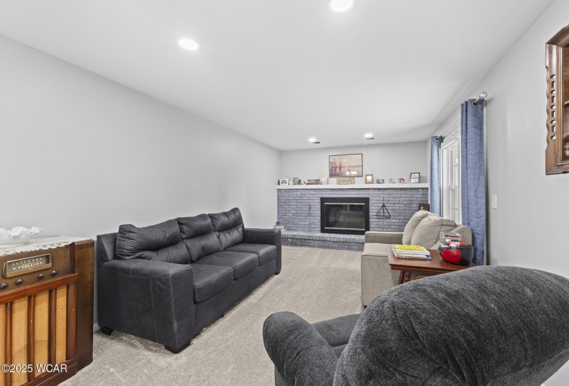 120 Barnsbury Drive, Lima, Ohio, 5 Bedrooms Bedrooms, ,2 BathroomsBathrooms,Residential,For Sale,Barnsbury,307175